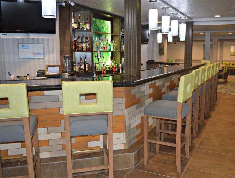 Wyndham Garden Hotel Cross Lanes Charleston Esterno foto