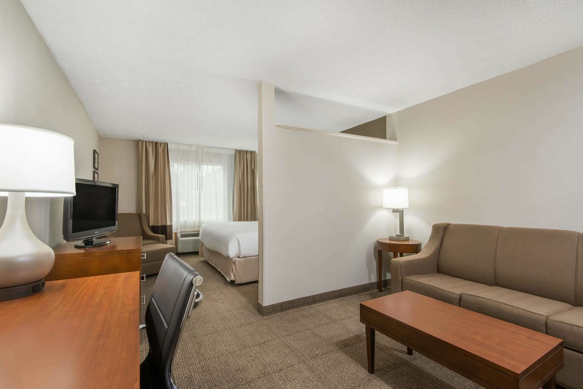 Wyndham Garden Hotel Cross Lanes Charleston Esterno foto