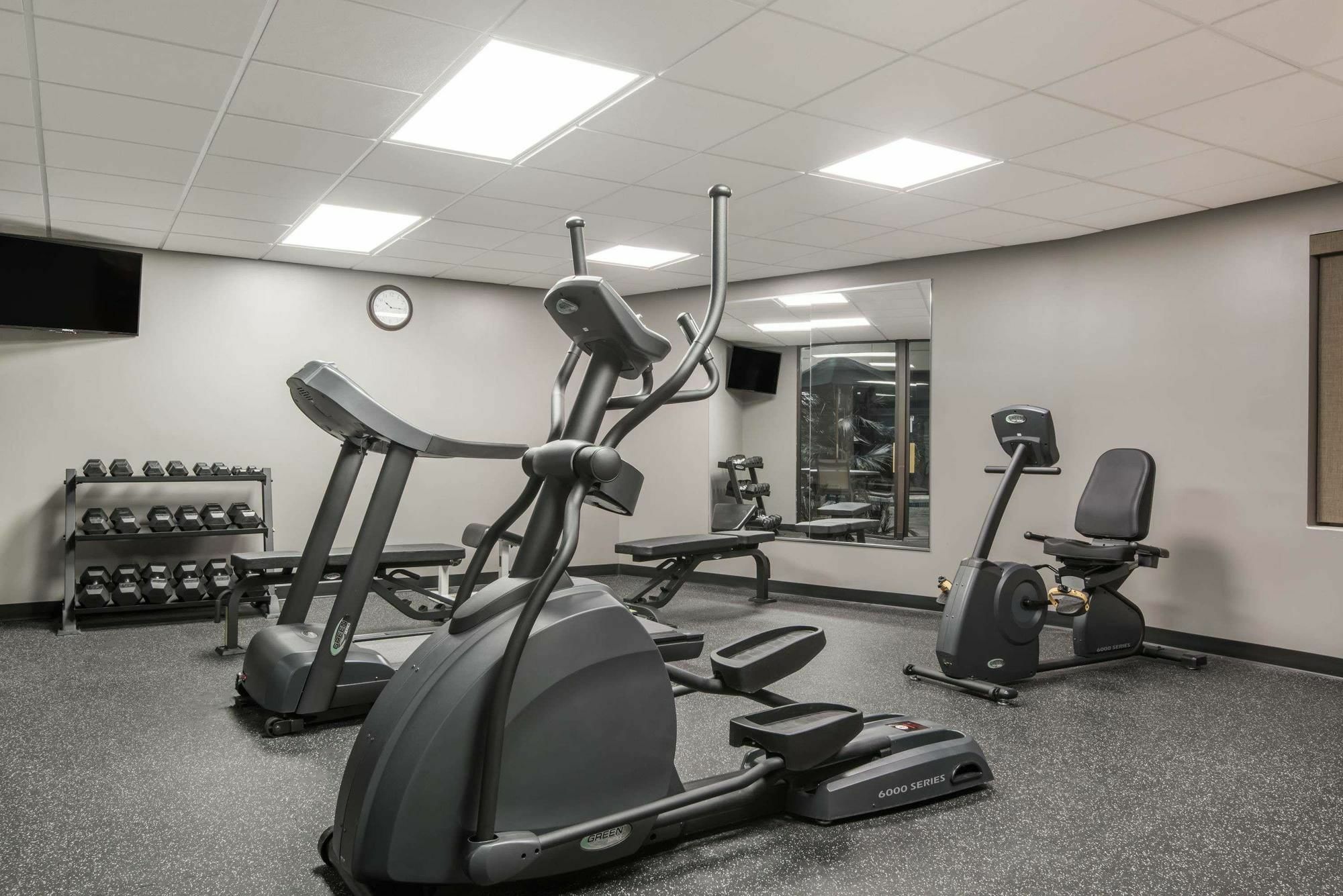 Wyndham Garden Hotel Cross Lanes Charleston Esterno foto